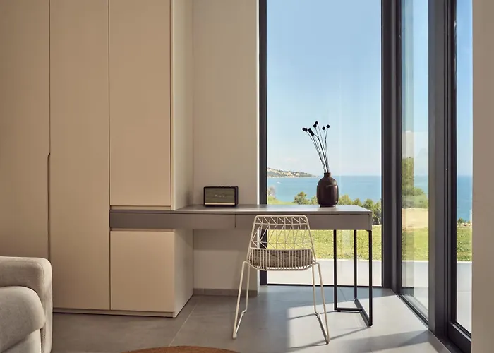 Omnia Villa