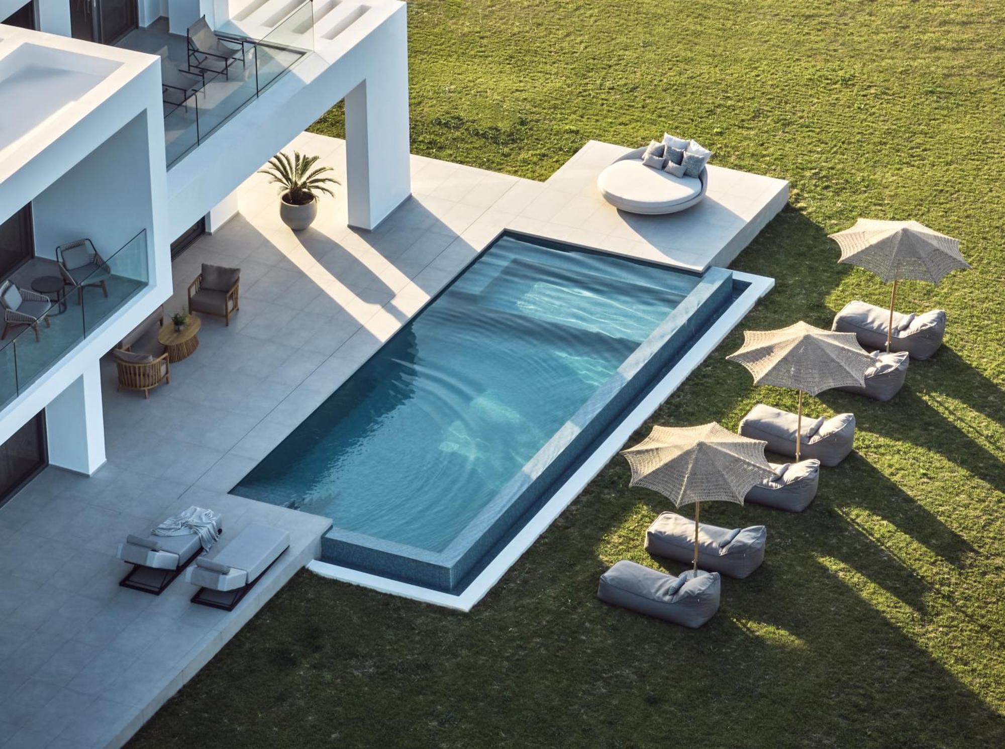 Omnia Villa *