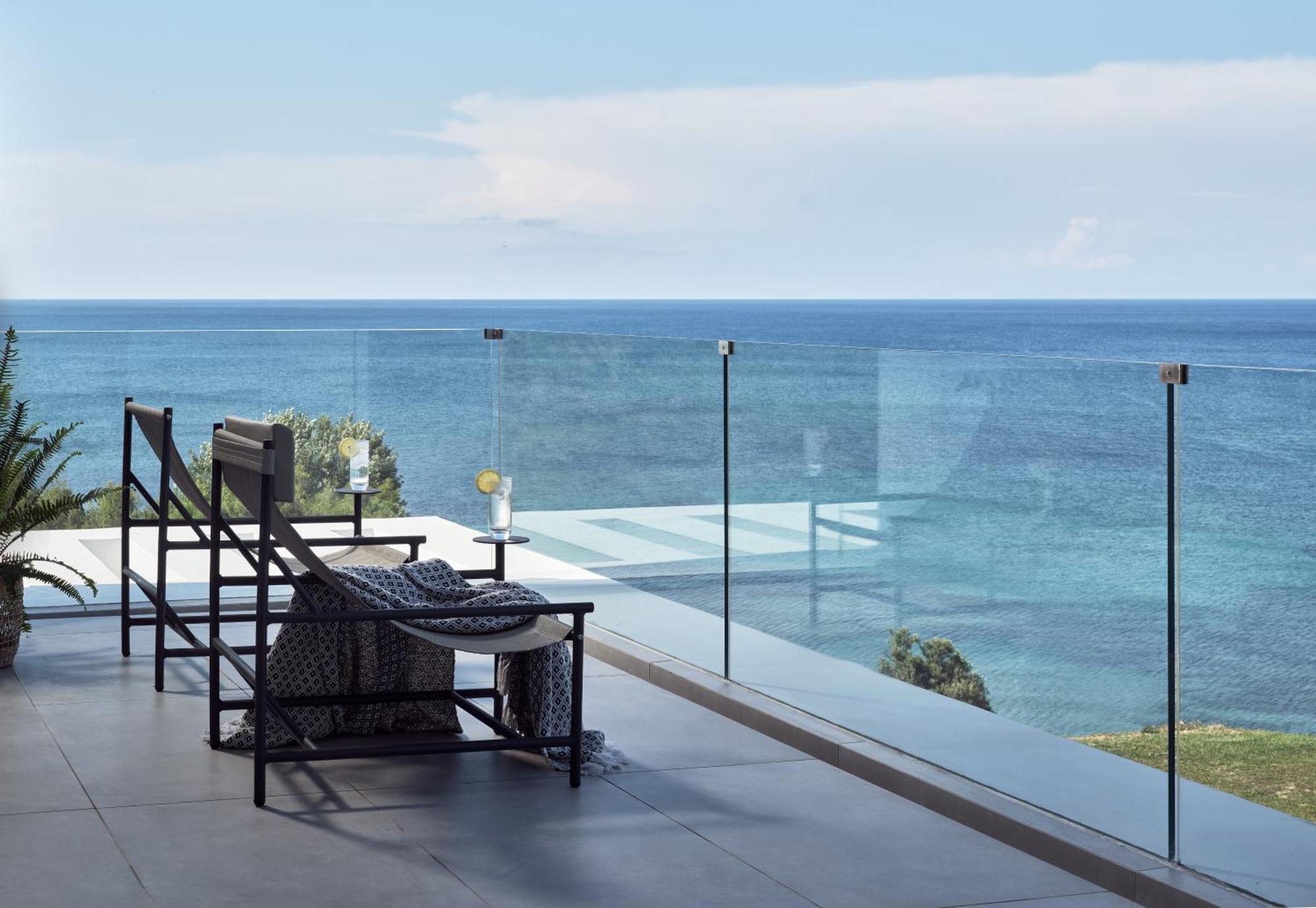 Omnia Villa *